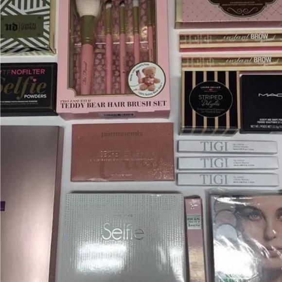 High end palette & makeup bundle - Picture 5 of 6
